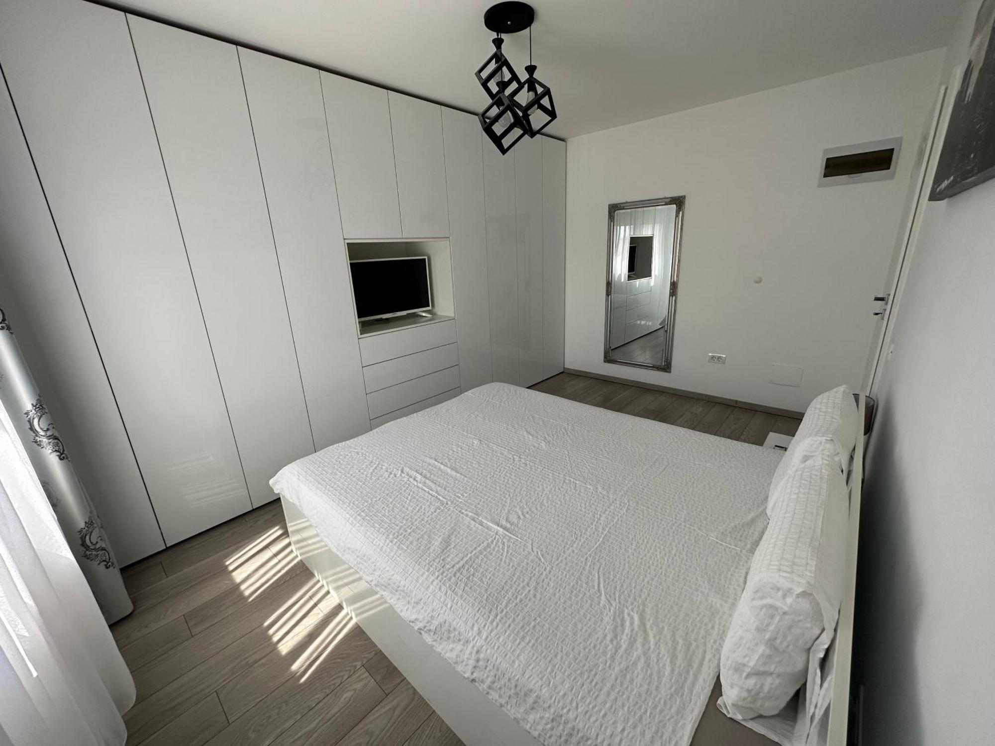 Appartamento Venetia Apartament - Timisoara Esterno foto